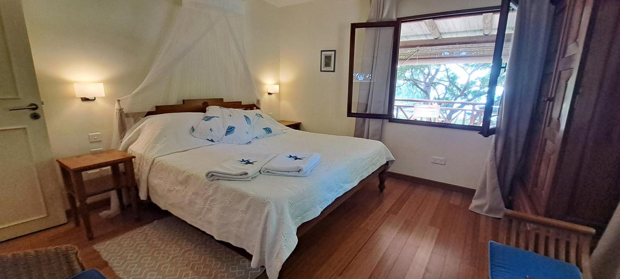 Clair De Lune - Private 2 Bedrooms Beachfront Villa Trou d'Eau Douce Exteriér fotografie